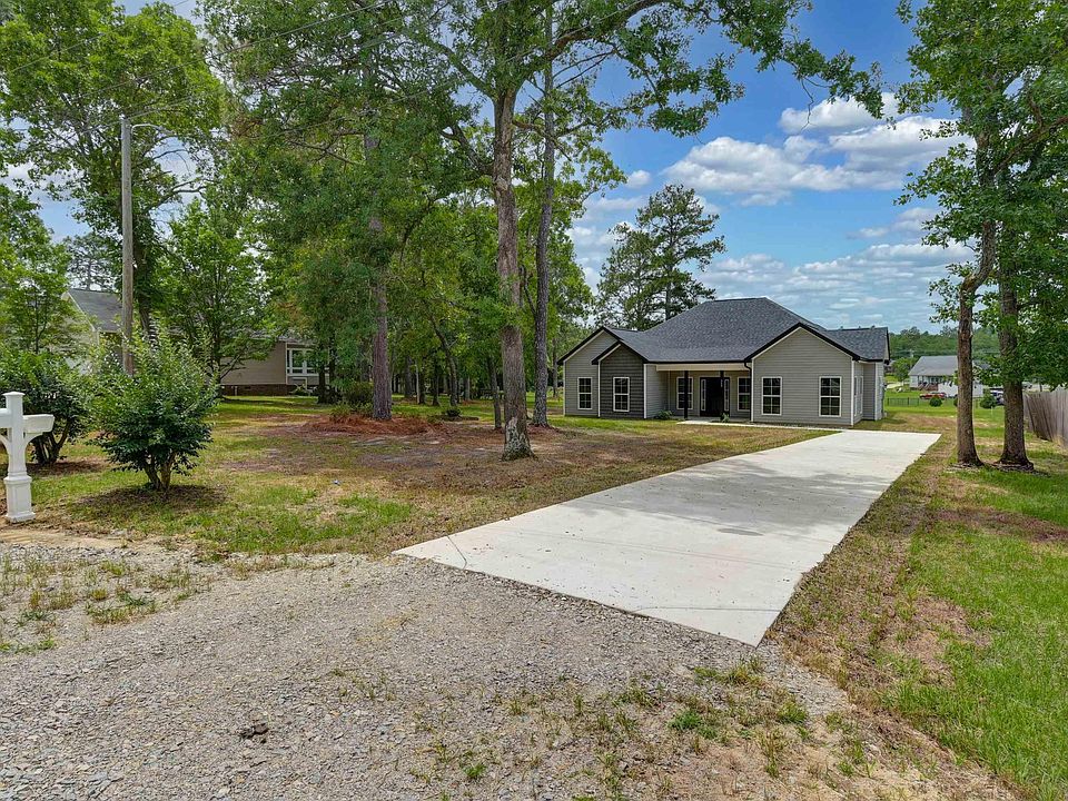 1st image of 369 Bethlehem Cir
