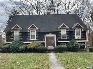 127 Franklin Ave, Midland Park, NJ 07432