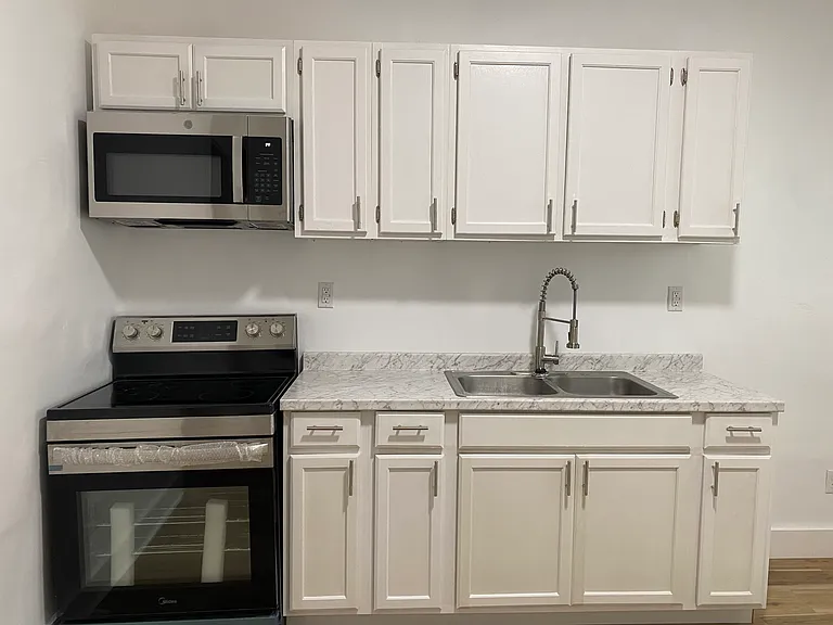 519 N 20th St #2 — Photo 5