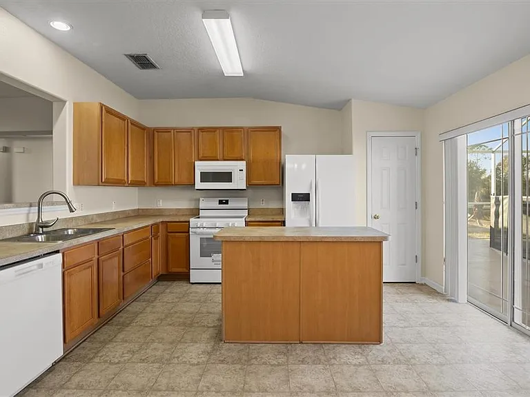 3132 Kearns Rd — Photo 11