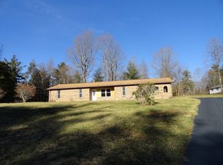 320 Thomas Hts, Marion, VA 24354