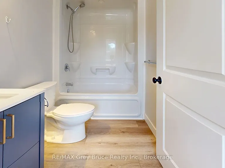 39 1st Ave S #11 — Photo 7