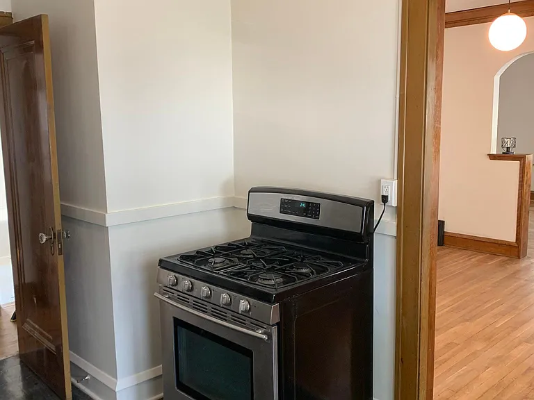 2097 Lewis Dr #UPSTAIRS — Photo 15