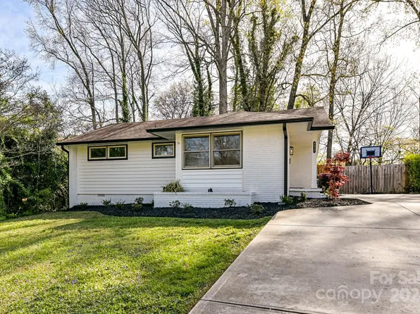 4517 Murrayhill Rd, Charlotte, NC 28209
