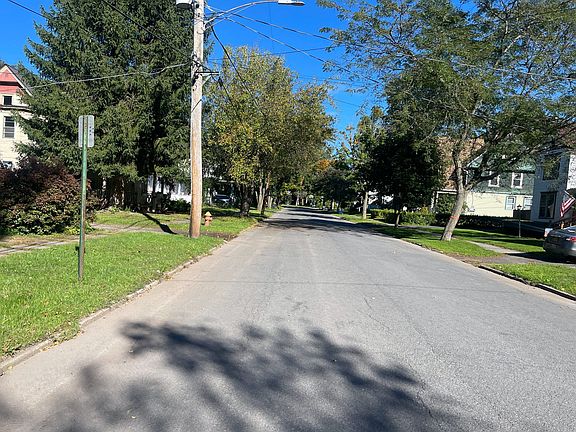 4th image of 11 Avery St