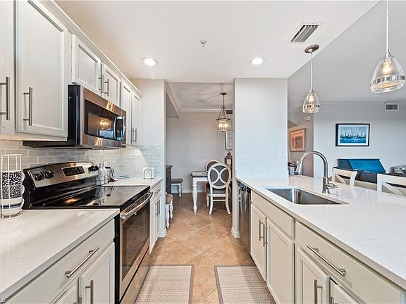 5th image of 9816 Giaveno CIR #1333