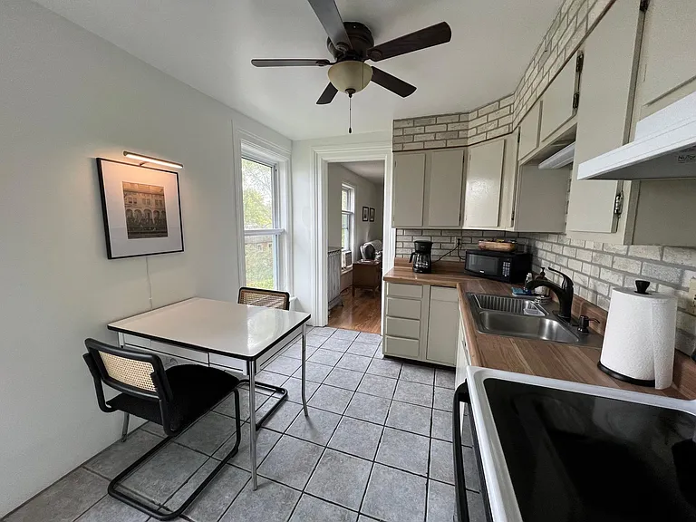 1011 S Water St #B3 — Photo 6