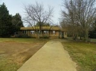 8114 Royston Hwy, Canon, GA 30520