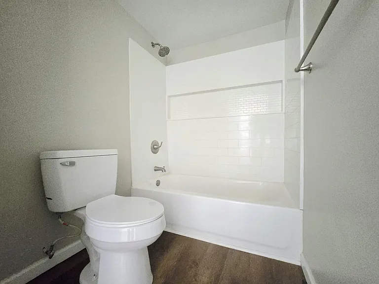 919 S 25th St — Photo 10