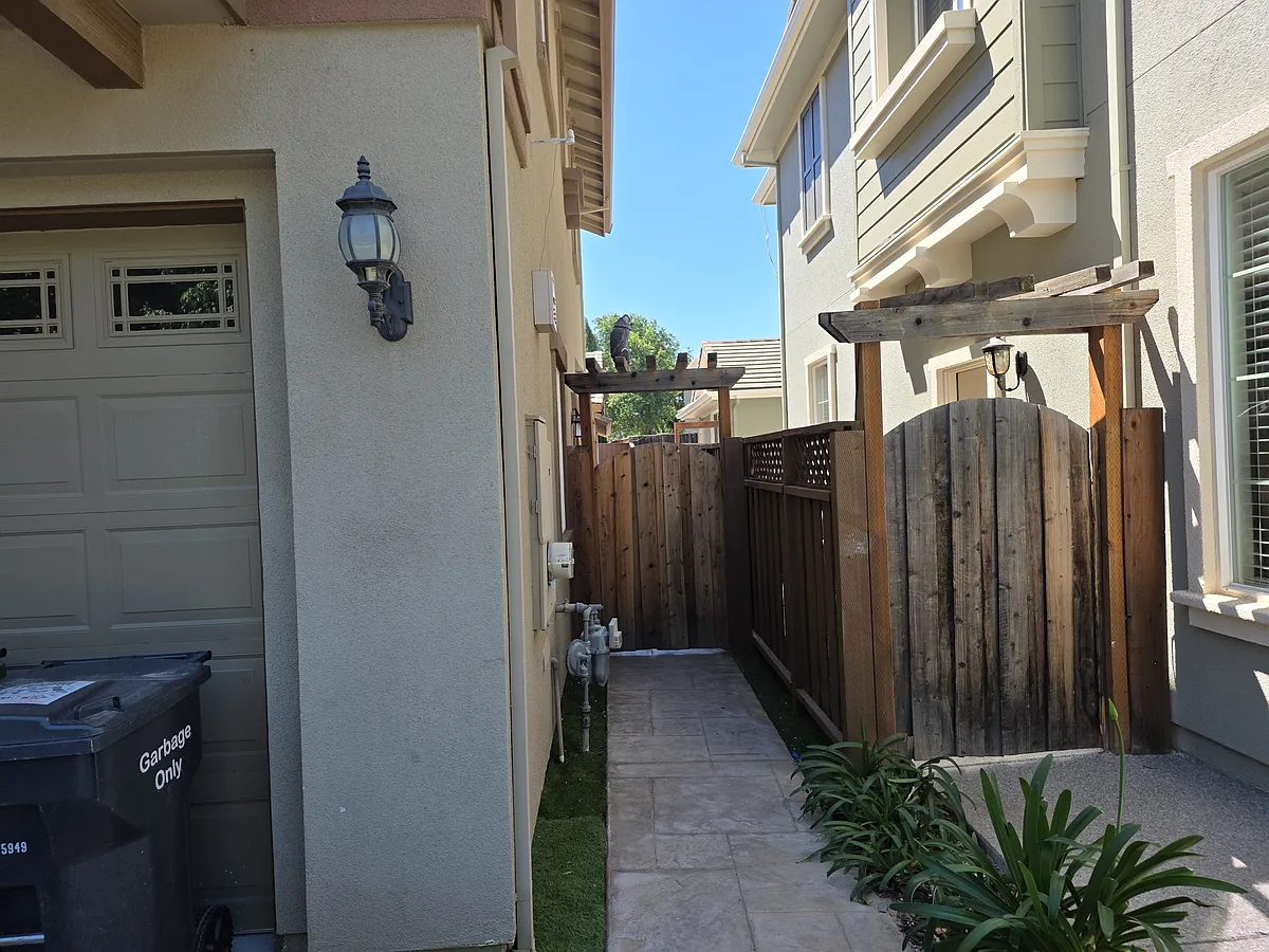 Building Photo - 328 N Mill Valley Dr