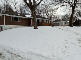 4130 Glacier Ln N, Plymouth, MN 55446