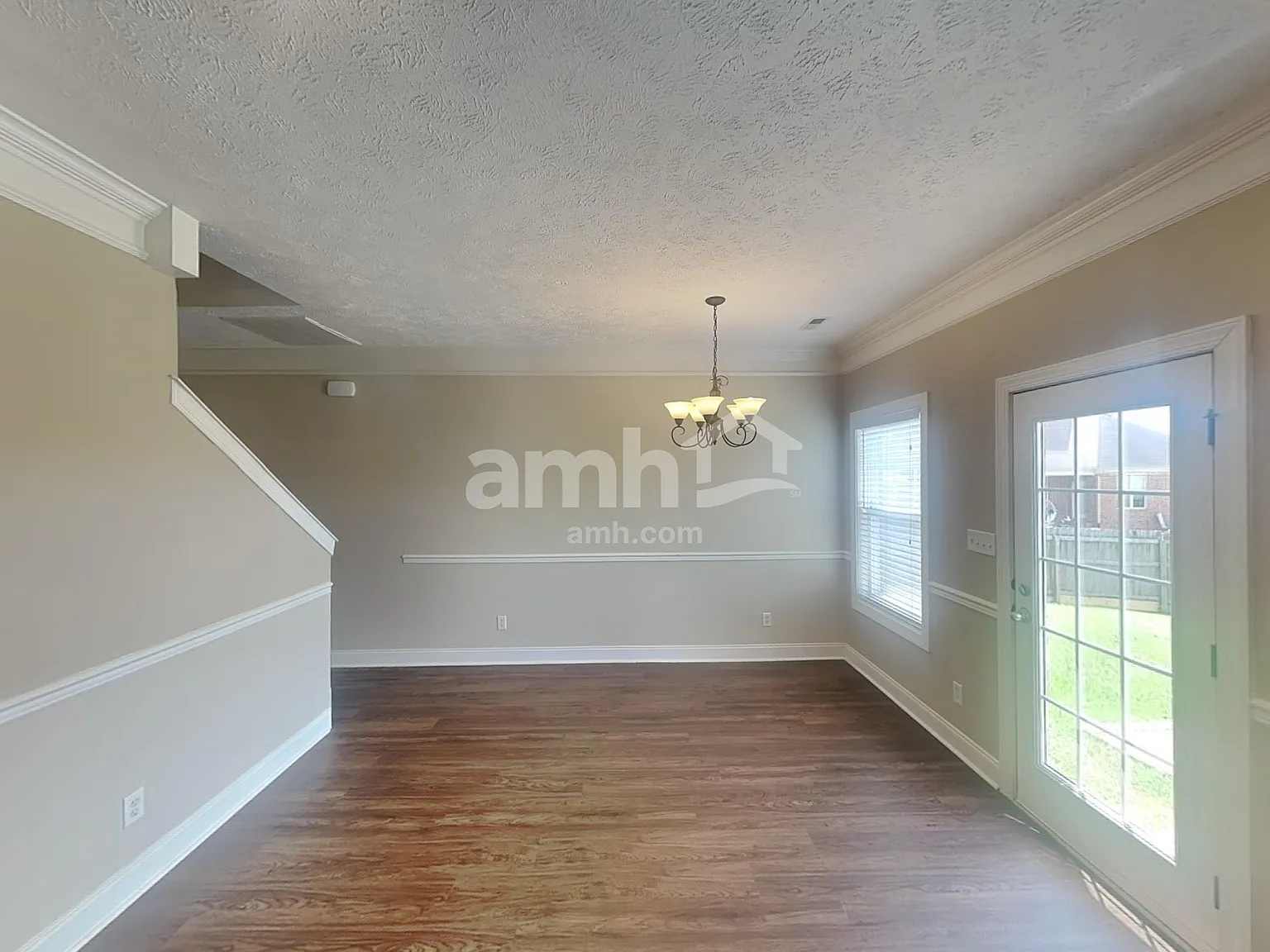3 bed, 2.5 bath, 2123 sqft, $2,460 — Photo 4