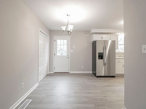 5th image of 408 Beasley Dr