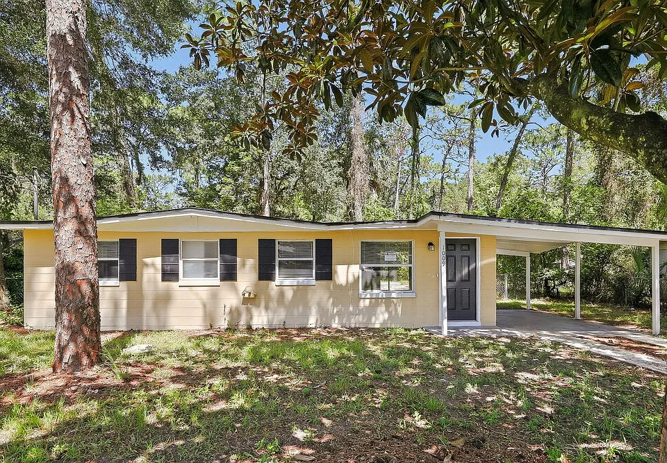 1009 Beckner Ave