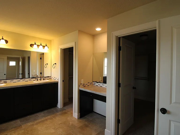 2317 NW 41st Ave — Photo 24