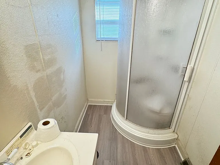 107C S Walnut Gq St — Photo 10
