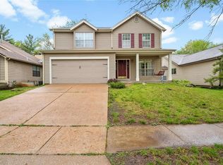 531 Oaktree Crossing Ct, Ballwin, MO 63021