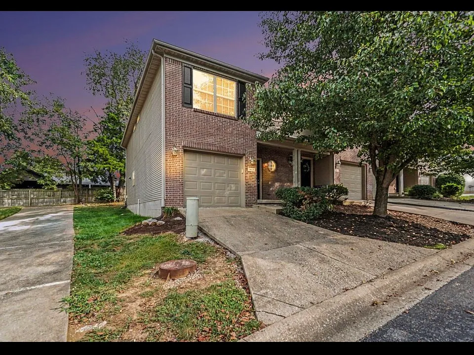 3815 Pine Ridge Way