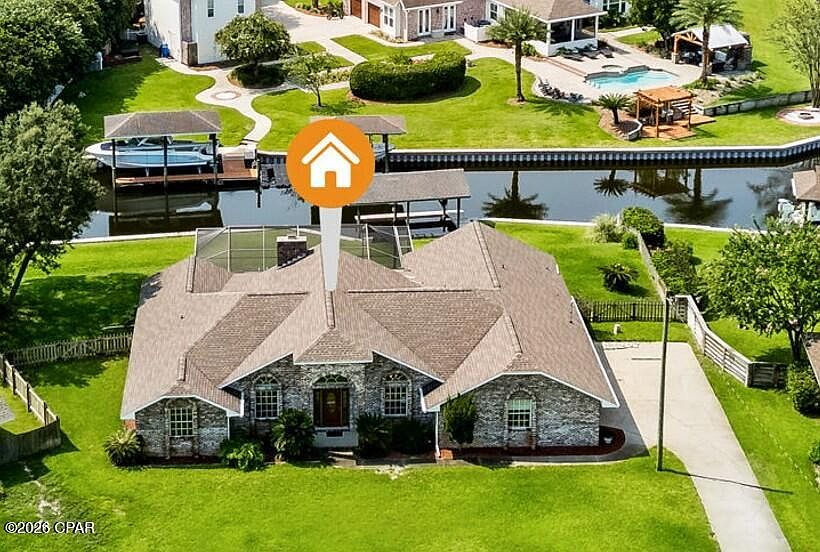 1st image of 116 Queens Cir