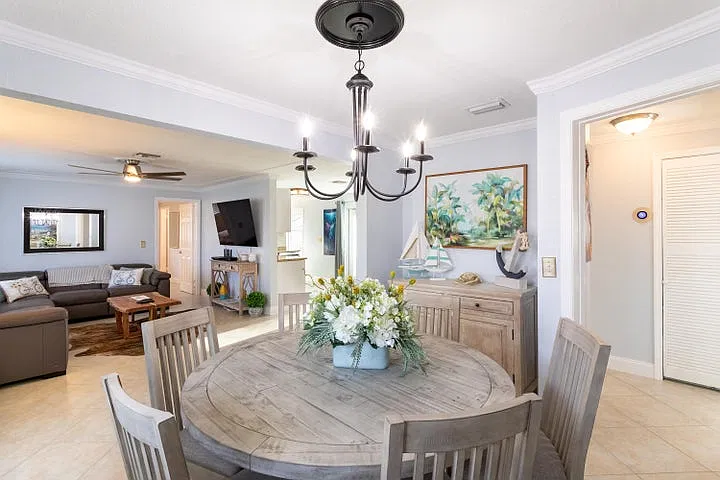 3 bed, 1200 sqft, $5,000 — Photo 2