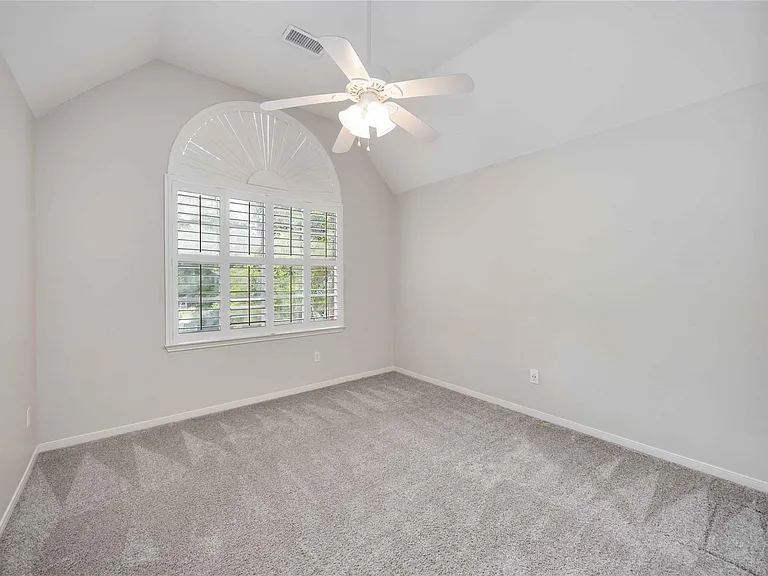 11 Alden Glen Ct — Photo 36