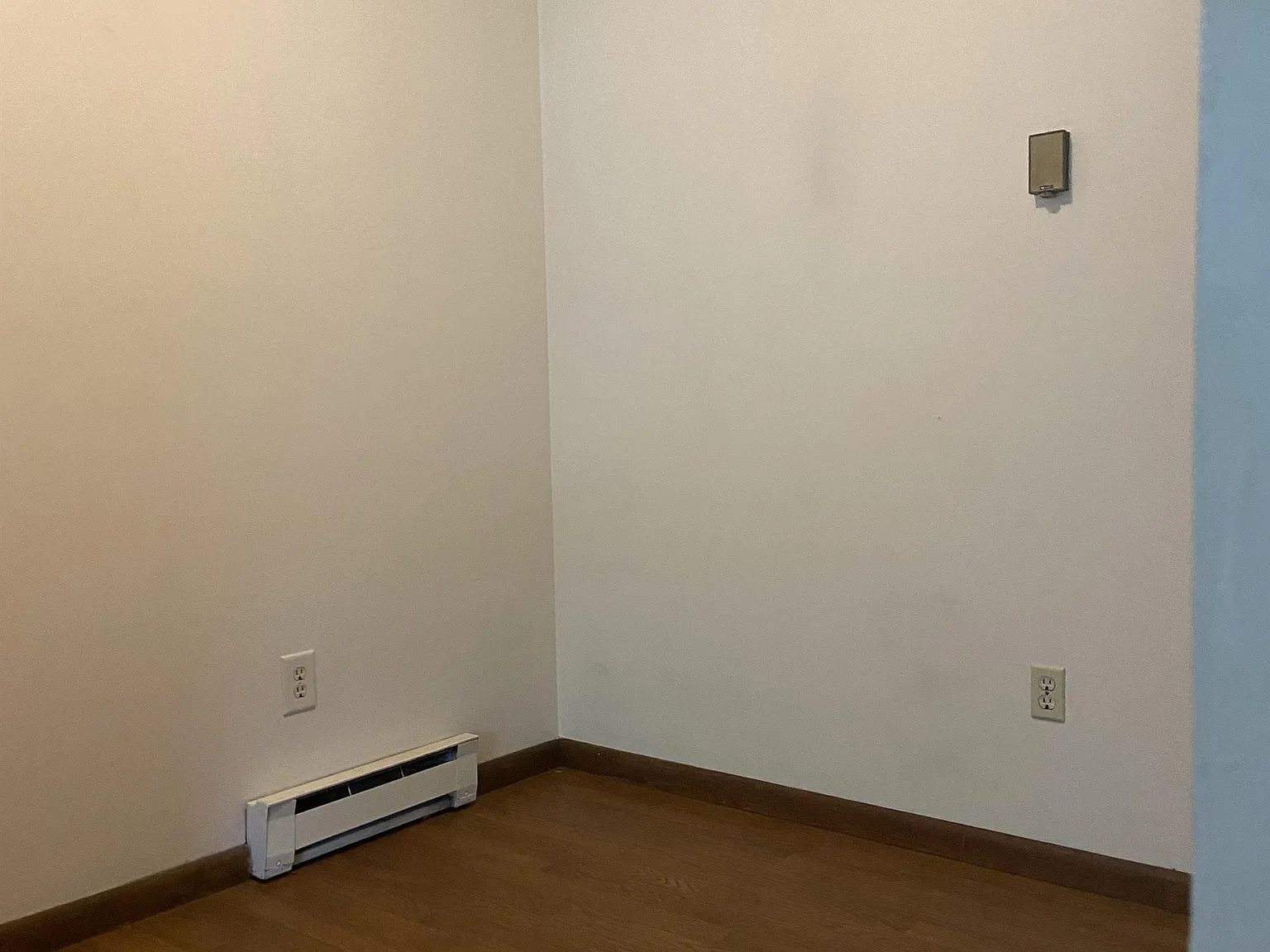 612 Willow Road — Photo 3