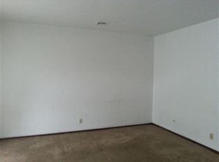 309 E 6th St, Cushing, OK 74023