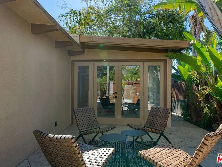 11331 Isleta St — Photo 51