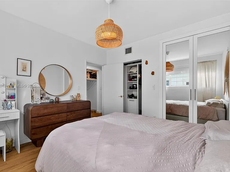 8600 Byron Ave #9 — Photo 18