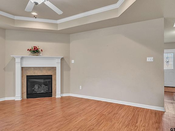4th image of 5 Oak Run St
