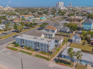 1002 11th St, Galveston, TX 77550