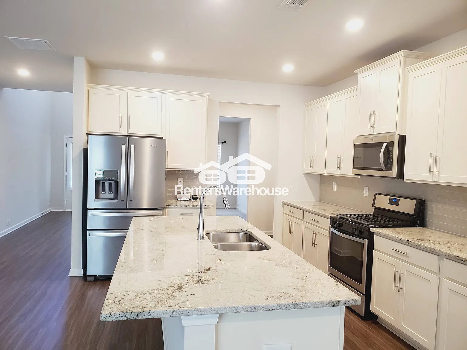 5 bedrooms in Marietta! — Photo 2