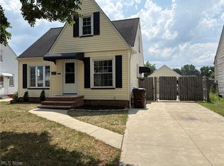 3007 Ingleside Dr, Parma, OH 44134