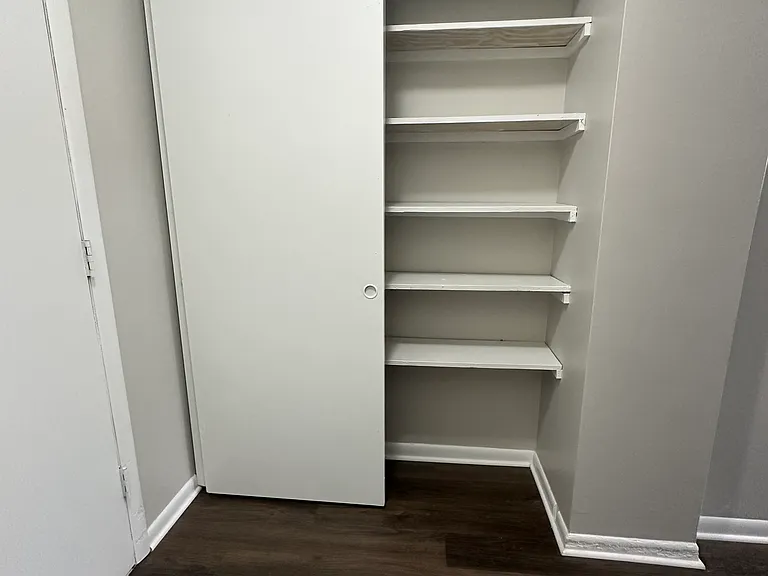 807 entry - storage shelfs