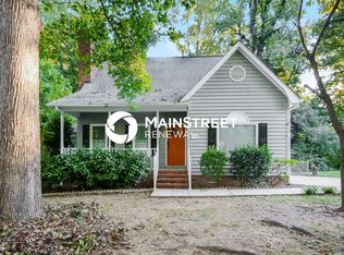 919 Briarcliff Rd, Mooresville, NC 28115