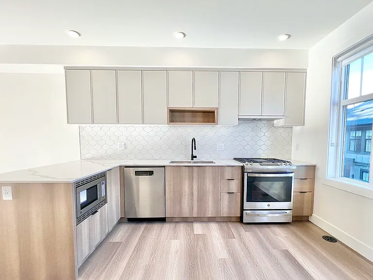 2350 165th St #89 — Photo 2