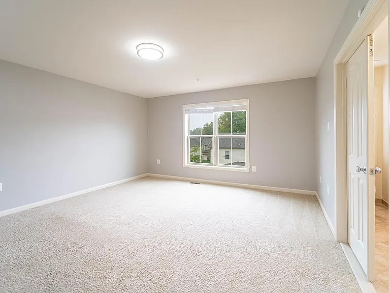 13236 Tivoli Lake Blvd — Photo 24