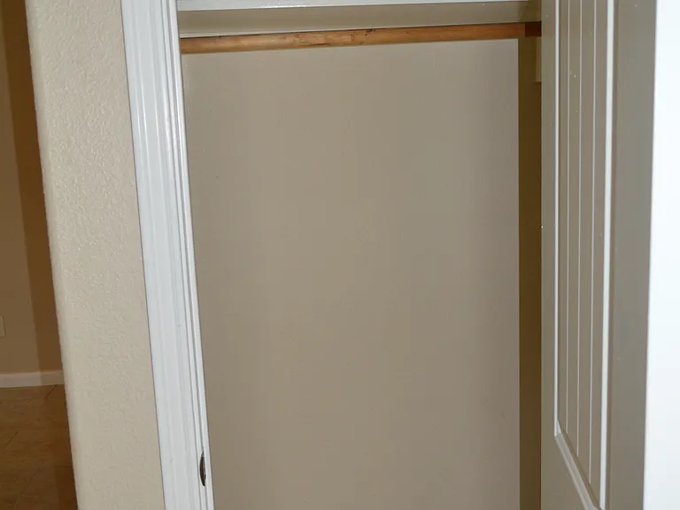 2404 Quail Rdg — Photo 7