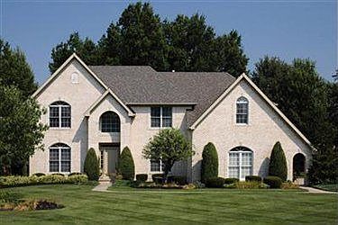 1st image of 2819 Forest Lake Dr
