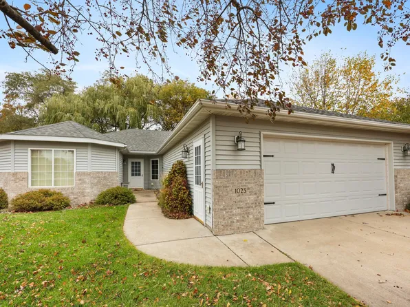 1025 Diamond Willow Cir, Waite Park, MN 56387