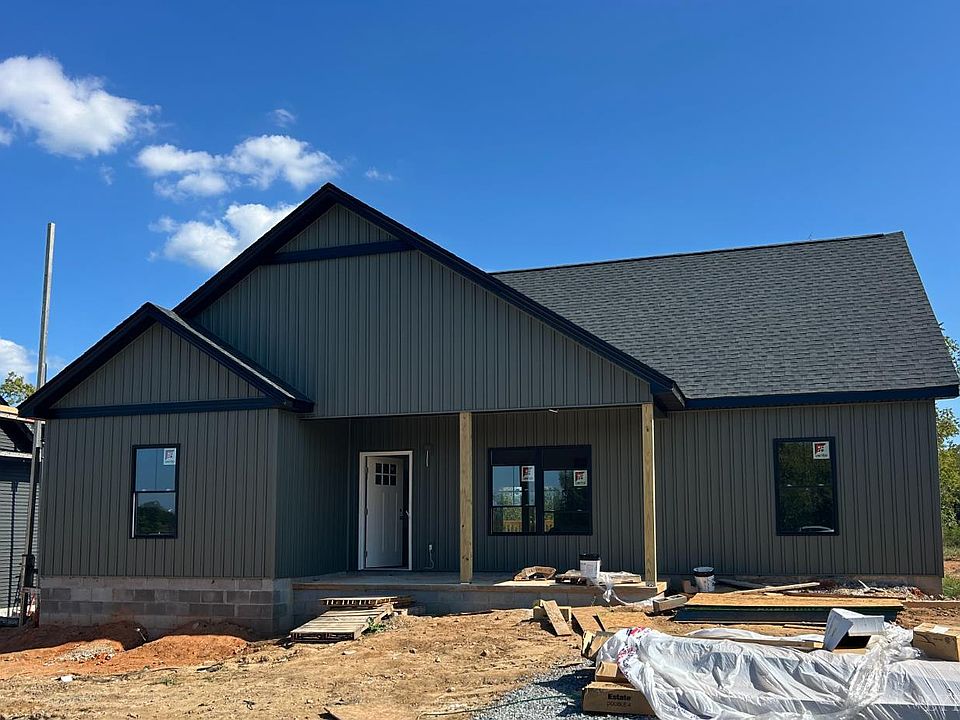 1st image of 1352 Hickory Cove Ln