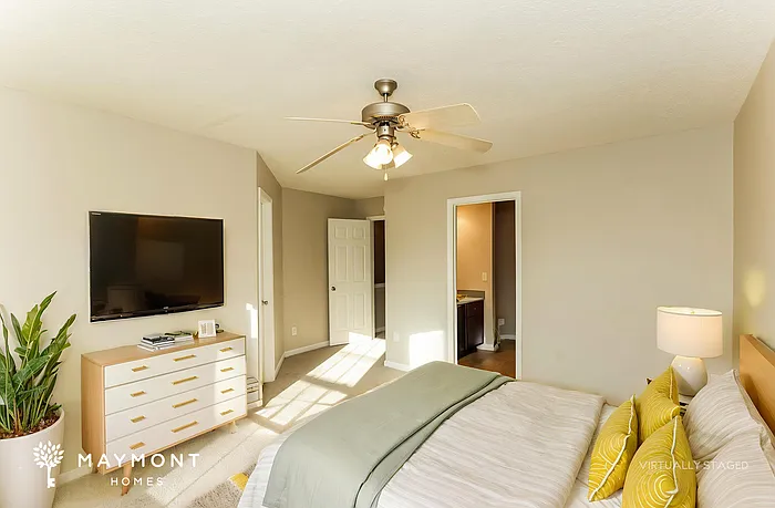 6540 Capitol Knl — Photo 11