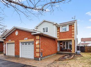 897 Paradise Cres, Ottawa, ON K4A3S5