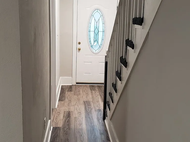 319 E Ladies Mile Rd — Photo 2
