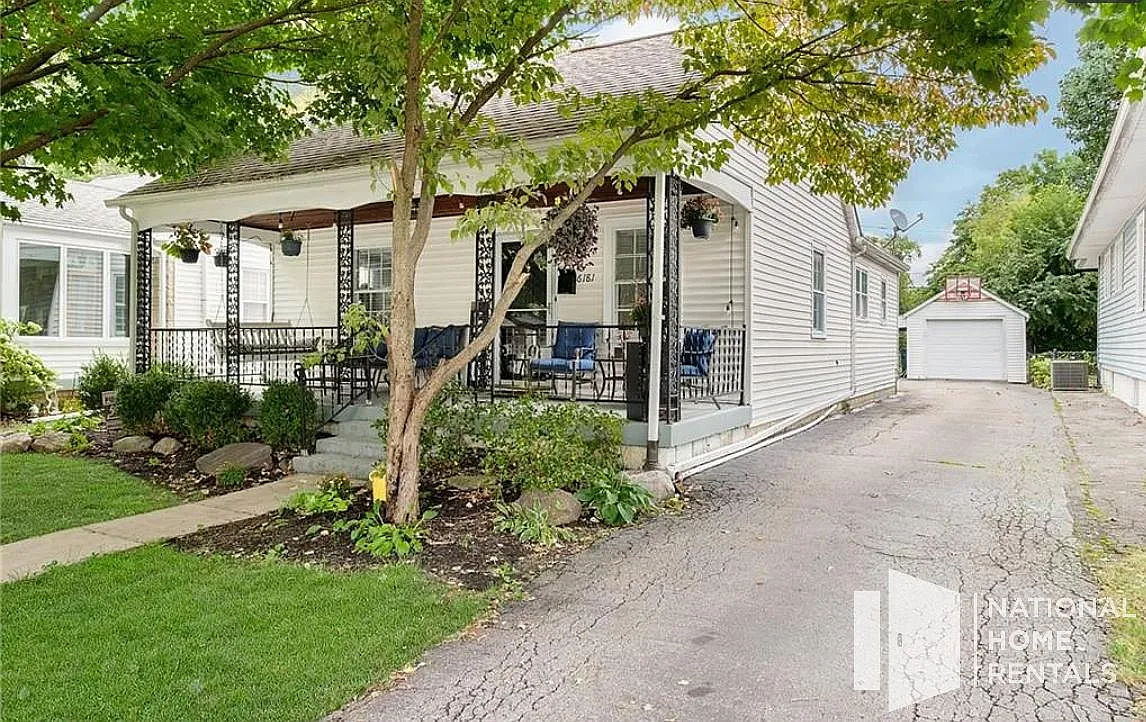 3 bed, 1986 sqft, $2,094 — Photo 1