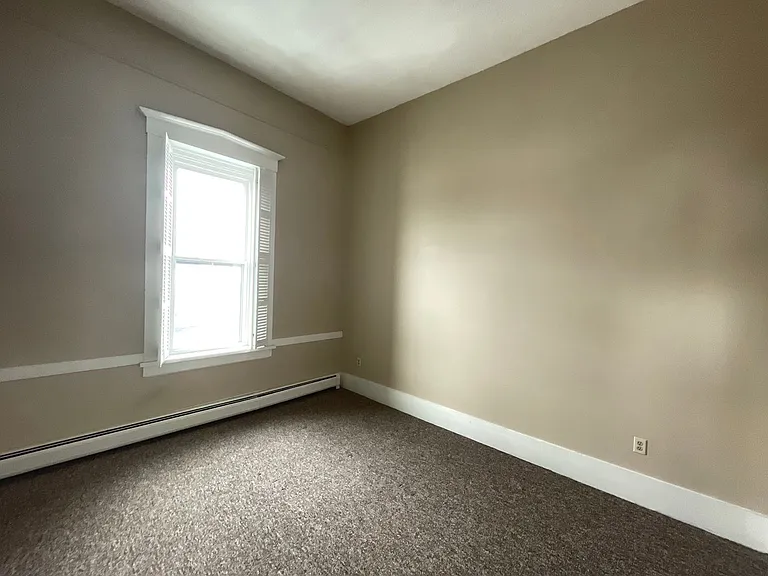 46 Glass St #6 — Photo 11