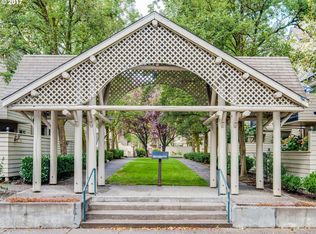 2805 NW Upshur St APT F, Portland, OR 97210