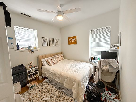 4th image of 2609-15 N Hampden Ct #5587805