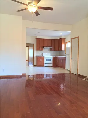 Rented by R New York | media 4