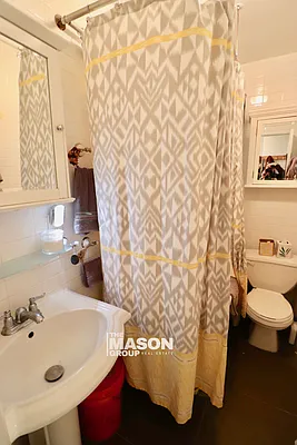 Rented by Mason Group LLC | media 27